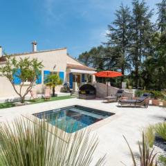 Villa de charme avec piscine chauffée & cigales
