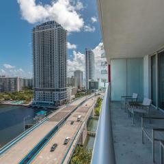 Modern two bed Beach Walk Miami 15th