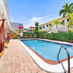 Christmas Getaway Pool Dania Beach 5 min walk