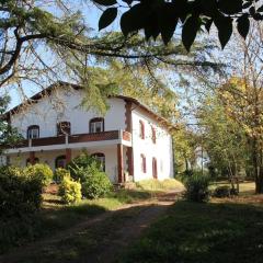 maison de campagne avec grand lac et park arboré