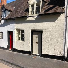 Little Gem on Bridgnorth's Cartway. River Views