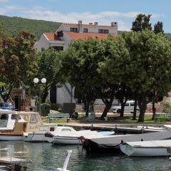 Apartments by the sea Punat, Krk - 5328