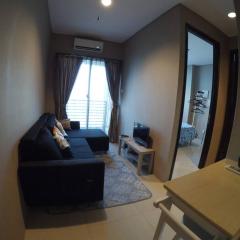 Strategic Cozy Hang Out Apartment, GP Plaza