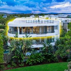 Unit 118 Luxury Beachfront Penthouse - Cotton Beach