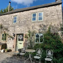 Crosse Chance Cottage - Idyllic, beautiful, traditional cottage to love - Wood burner