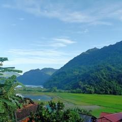 Ba Bể Green (View Ba Be lake)