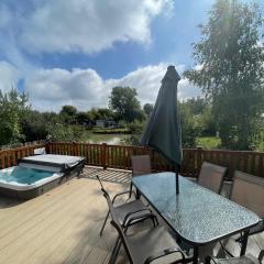 Luxury Lakeside Lodge L1 with hot tub situated at Tattershall Lakes Country Park