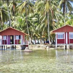 Private Over-Water Cabin on paradise San Blas island