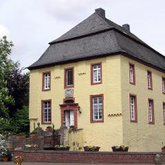 Charmante Ferienwohnungen auf Reitstall Wasserburg Anstel - ein Ort zum Wohlfühlen und Entspannen