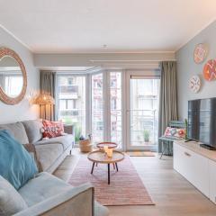 Be at Sea in Ostend all-in luxury apartment , outdoor pool, side seaview