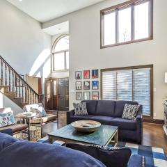 Stunning Plaza Home-Location Unbeatable-New Remodel