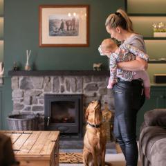 Calm Scottish Country Escape with Hot Tub Sleeps 6