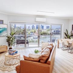 Luxury Canal Paradise, 3 bed Apartment in Broadbeach Waters