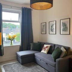 The Retreats 1 Kenfig Hill Pet Friendly 2 Bedroom Flat with King Size bed twin beds and sofa bed sleeps up to 5 people