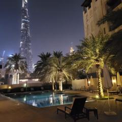 Luxury 3 Bedroom Apartment - DUBAI MALL 5 min Walk