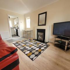 Lovely 2 bed appt with parking only 5 mins from M6 or Carlisle