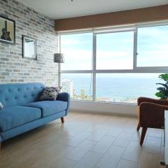 Stylish New Apartment with stunning Ocean View near Miraflores