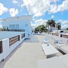 Ocean Park Beach The Oasis #4 Penthouse - 2 min 2 beach San Juan