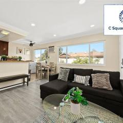 Sunny & Cheerful Near I-10 Queen Beds w Parking!
