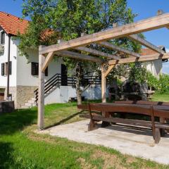 Andy's Holiday Home with HotTub & Sauna