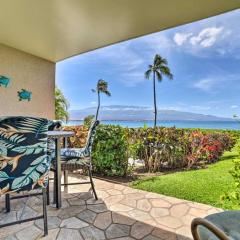 Stunning Maui Direct Ocean front on the beach, Walk to beach from Condo, Watch Turtles, Whales, AC in all rooms ocean view Pool and Spa