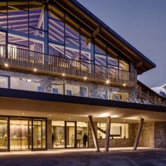 Grand Hotel Courmayeur Mont Blanc, by R Collection Hotels