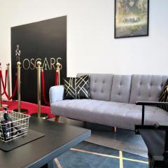 Hollywood Loft 6-7pax,5mins to Kidzania, IKEA, 1U