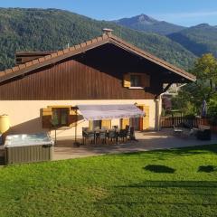 Chalet avec Jacuzzi et jardin clos, proche Paradiski