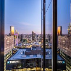 Aussie Escape Apartments-Skyline Collins Tower