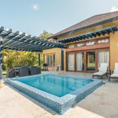 Fabulous villa with picuzzi at Green Village B843