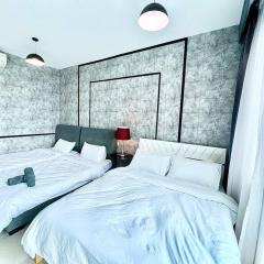 E 1-5Pax Cozy home 4 Bed Wifi TV Trefoil @Setia City Setia Alam SCCC