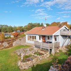 3 Bedroom Stunning Home In Kyrkesund