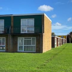 3 Bedroom House With Balcony Close To Beach