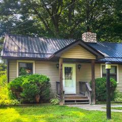 Custom-Built Lakefront Cottage with Spacious Yard!