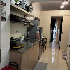 Lovely 1BR Condo @ SM Southmall w/ Netflix & High Speed WIFI