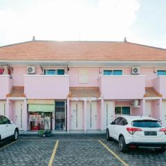 RedDoorz at Kawaii Apartment Jimbaran