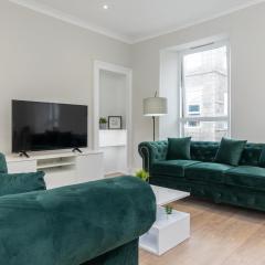 Luxury 3 Bed Apartment in Aberdeen City Centre.