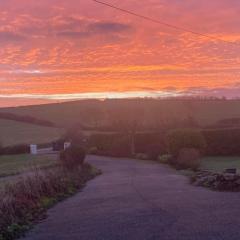 Cosy annexe sleeps 4