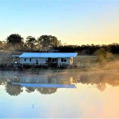 Lovedale Lakehouse Vineyard