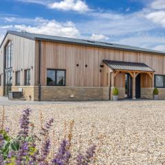 The Grove - Converted Cattle Barn