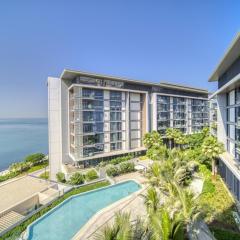 Serene 2BR with Assistant Room at Bluewaters Residences 5 by Deluxe Holiday Homes