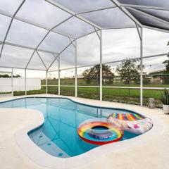 East Orlando Getaway - 3BR/2BTH - *Pool *Parking