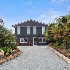 River Rest - Ruakaka Holiday Home