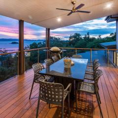 Infinity on Hamilton Island by HIHA