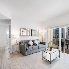 Subtle 2 Bed in Edgewater Downtown with Free Parking