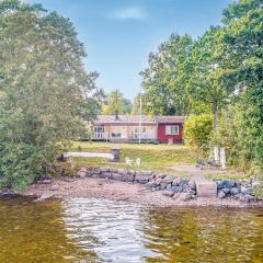Beautiful Home In Tvrred With Lake View