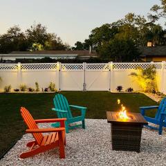 Tampa Bay Area Cottage with Gas Grill and Fire Pit!
