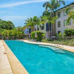 Emohruo Rainbow Shores - 3 Br Resort Apartment