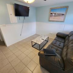 125 Atlantic Avenue Unit F - Pet Friendly! Walk To The Beach and Pier! 1BR -1BA - Sleeps 2-4 guests!