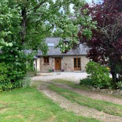 MAISON LA BURELIERE - holiday home for families, groups, couples